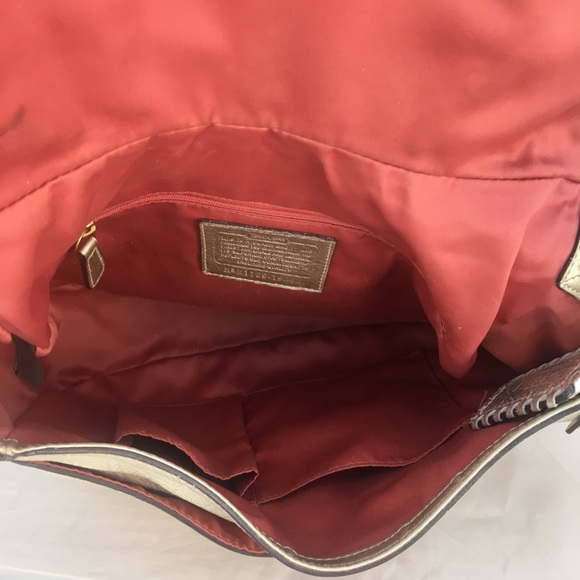 Gorgeous gold Coach shoulder bag - Picture 6 of 10